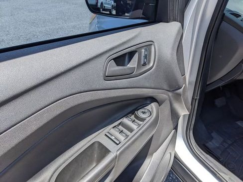 Used 2016 Ford Escape S FWD image 19