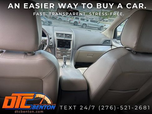 Used 2014 Lincoln MKX AWD w/ Equipment Group 101A image 12