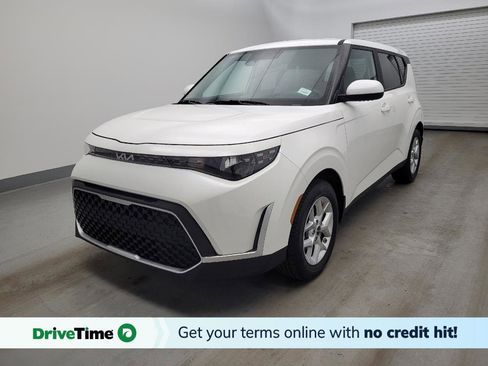 Used 2025 Kia Soul S image 1