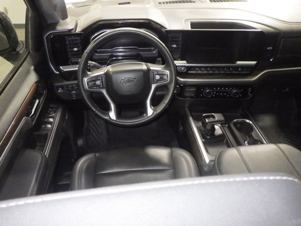 Used 2025 Chevrolet Silverado 1500 RST w/ RST All Star Premium Package AWD/4WD image 9