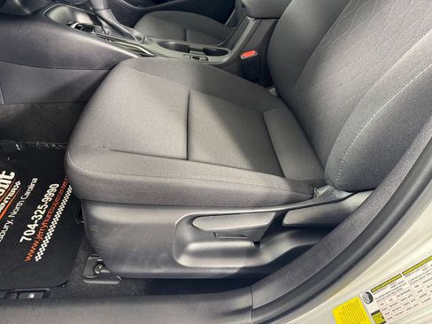 Used 2026 Toyota Corolla LE FWD image 11