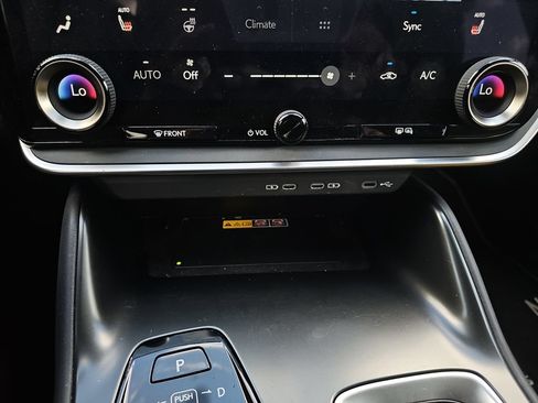 Used 2024 Lexus RZ 300e Premium FWD image 16