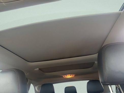 Used 2011 Ford Edge Limited w/ 302A Rapid Spec Order Code image 11