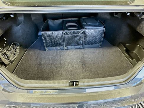 Used 2025 Toyota Camry SE image 26