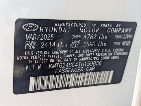 Used 2026 Genesis G70 2.5T Prestige image 29