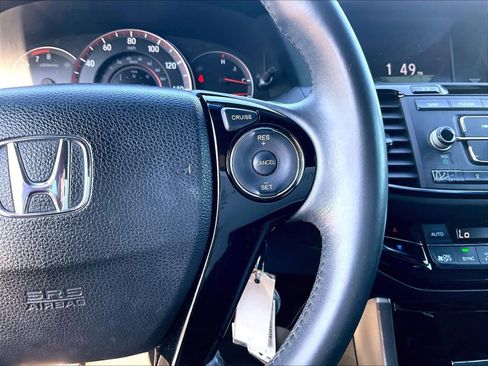 Used 2017 Honda Accord Sport image 21