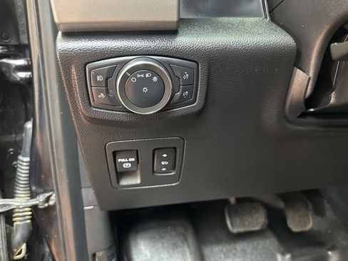 Used 2020 Ford F150 Lariat image 24