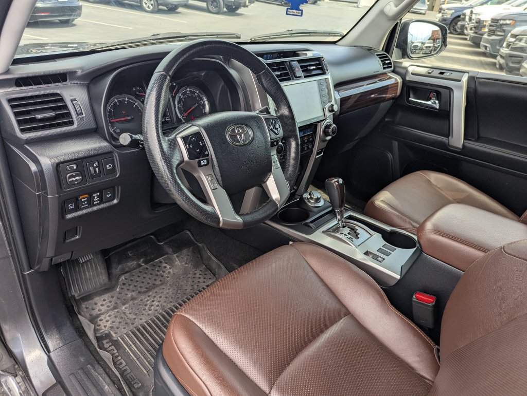 Used 2023 Toyota 4Runner Limited AWD/4WD image 27