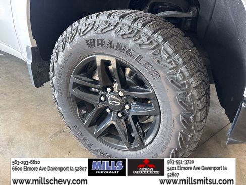 Used 2023 Chevrolet Silverado 1500 LT Trail Boss w/ Protection Package image 18