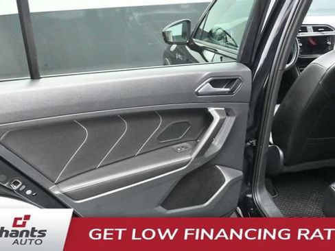 Used 2024 Volkswagen Tiguan SE R-Line AWD/4WD image 19