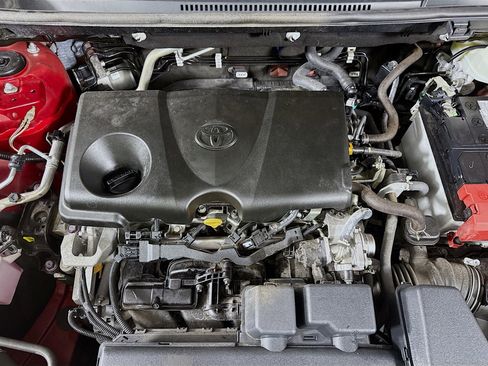 Used 2022 Toyota RAV4 XLE image 39