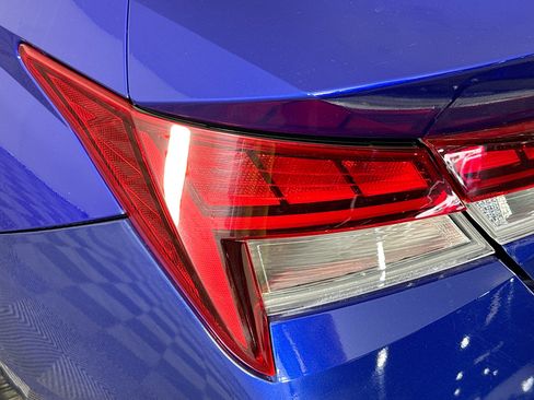 Used 2025 Hyundai Elantra SEL image 47