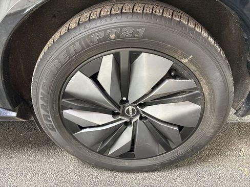 Used 2023 Nissan Ariya FWD image 9