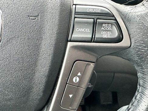 Used 2014 Honda Odyssey Touring Elite image 20