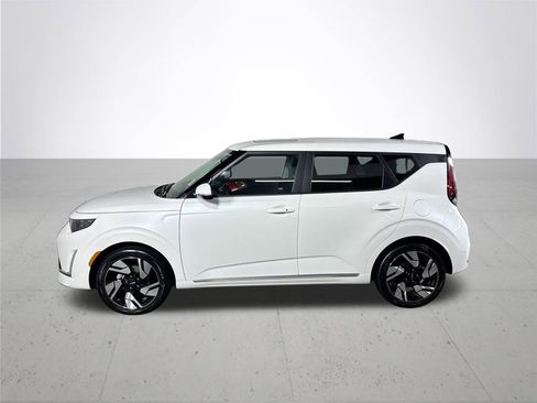 Certified 2025 Kia Soul GT-Line image 9