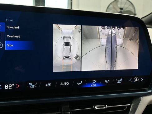 Used 2024 Chevrolet Equinox EV LT w/ Active Safety Package 3 FWD image 24