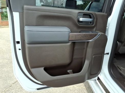 Used 2022 GMC Sierra 2500 Denali AWD/4WD image 18