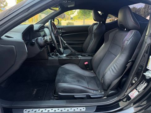 Used 2016 Subaru BRZ Limited w/ Popular Package #4 RWD image 18