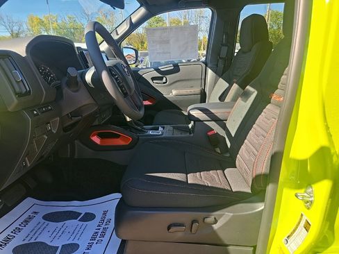 New 2026 Nissan Frontier PRO-4X w/ Pro-4x Convenience Package image 9