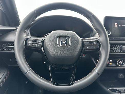 Used 2025 Honda HR-V Sport image 16