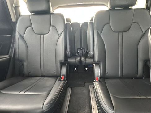 Used 2023 Kia Sorento SX image 26