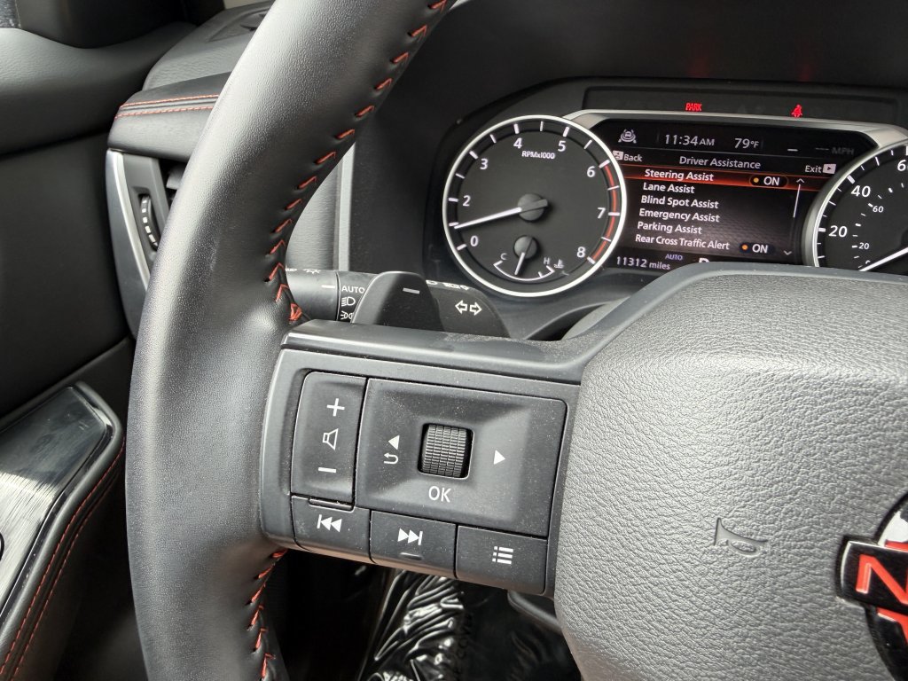 Used 2025 Nissan Rogue SV AWD/4WD image 27