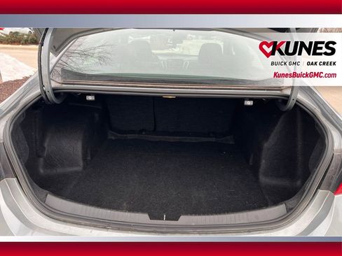 Used 2024 Chevrolet Malibu LT image 6