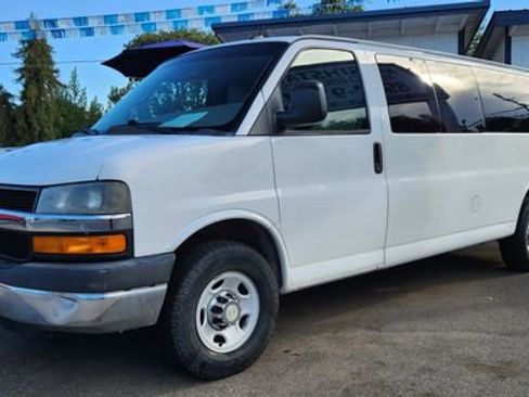 Used 2013 Chevrolet Express 3500 LT w/ LT Preferred Equipment Group image 2