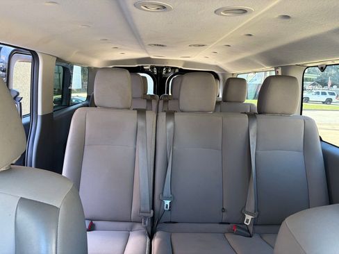 Used 2018 Nissan NV 3500 S image 33