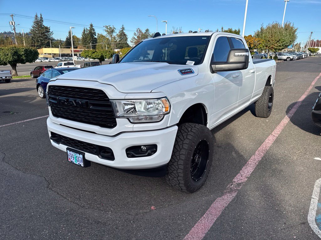 Used 2024 RAM 3500 Big Horn w/ Sport Appearance Package AWD/4WD image 3