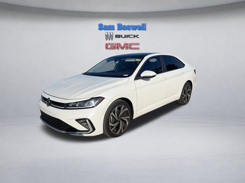 Used 2025 Volkswagen Jetta SEL FWD image 5