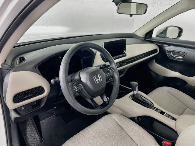 Used 2024 Honda HR-V LX image 11