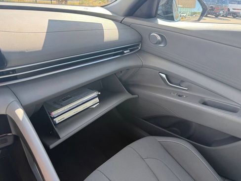 Certified 2024 Hyundai Elantra SEL FWD image 22
