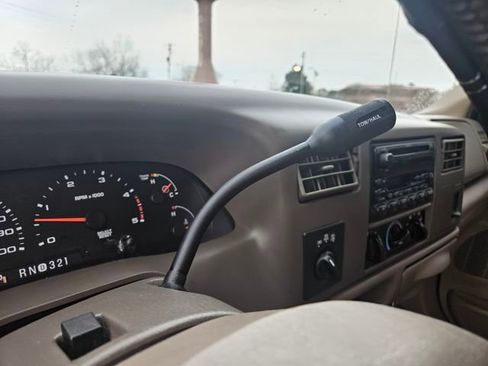 Used 2004 Ford F250 XL image 23