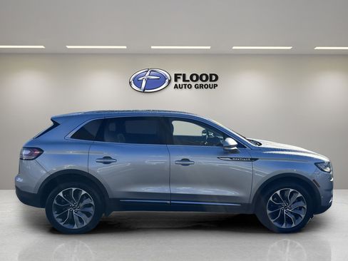 Certified 2022 Lincoln Nautilus Reserve w/ Equipment Group 201A image 5