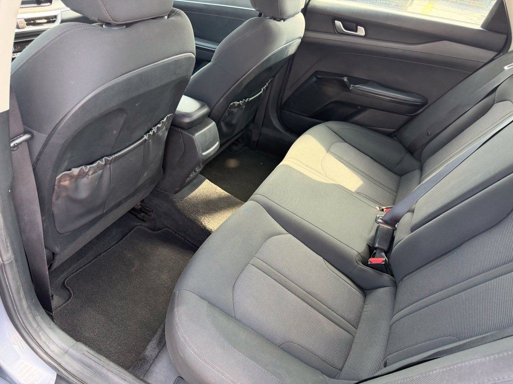 Used 2022 Kia K5 LXS FWD image 13