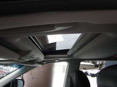 Used 2015 Nissan Pathfinder Platinum w/ Cargo Package image 37