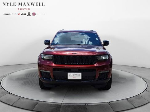 New 2025 Jeep Grand Cherokee L Limited w/ Black Appearance Package image 8