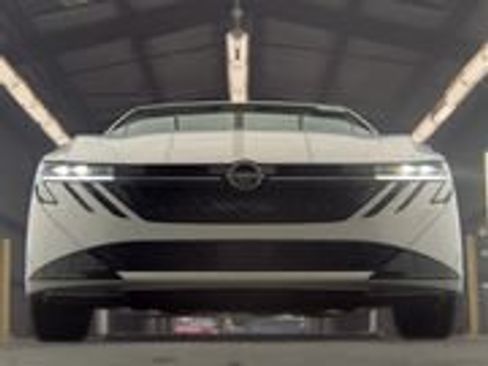 Used 2026 Nissan Sentra SV w/ SV Convenience Package FWD image 3
