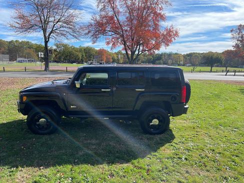 Used 2008 HUMMER H3 Luxury w/ Chrome Appearance Package image 34