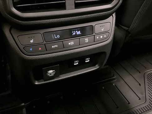 Used 2026 Honda Pilot Black Edition image 34