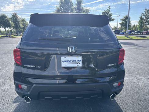Used 2025 Honda Passport EX-L image 8