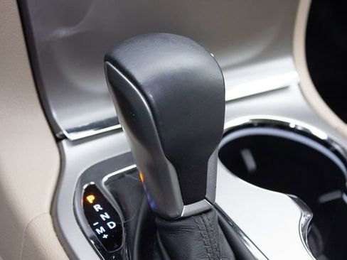 Used 2019 Jeep Grand Cherokee Limited image 29