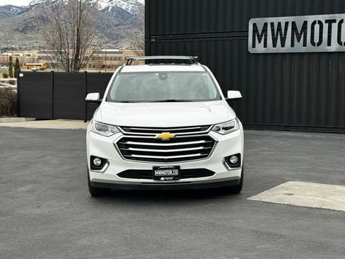Used 2020 Chevrolet Traverse High Country image 2