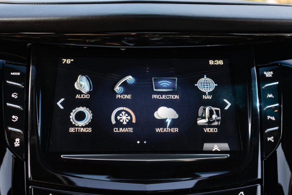 Used 2018 Cadillac Escalade Platinum AWD/4WD image 18