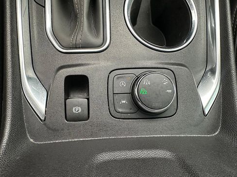 Used 2023 Chevrolet Traverse High Country w/ LPO, Floor Liner Package AWD/4WD image 27