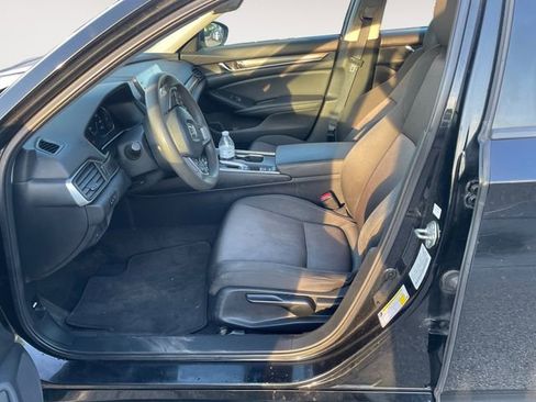 Used 2020 Honda Accord LX image 9