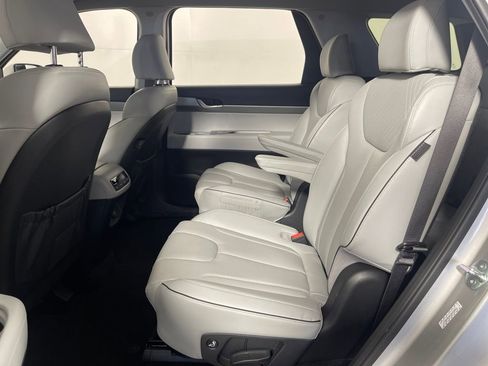 Certified 2025 Hyundai Palisade SEL image 14