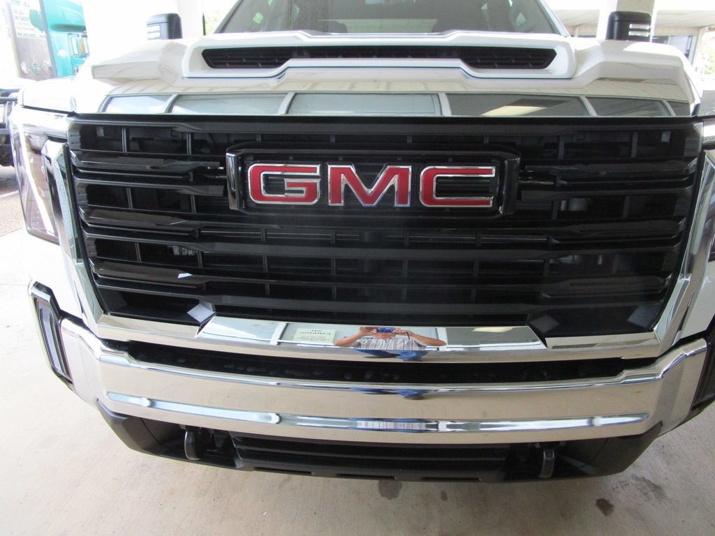New 2026 GMC Sierra 2500 Pro AWD/4WD image 21