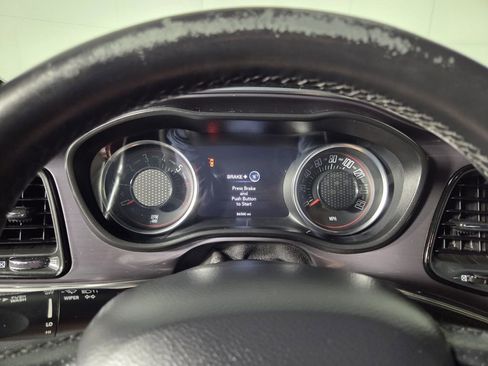 Certified 2018 Dodge Challenger R/T image 14